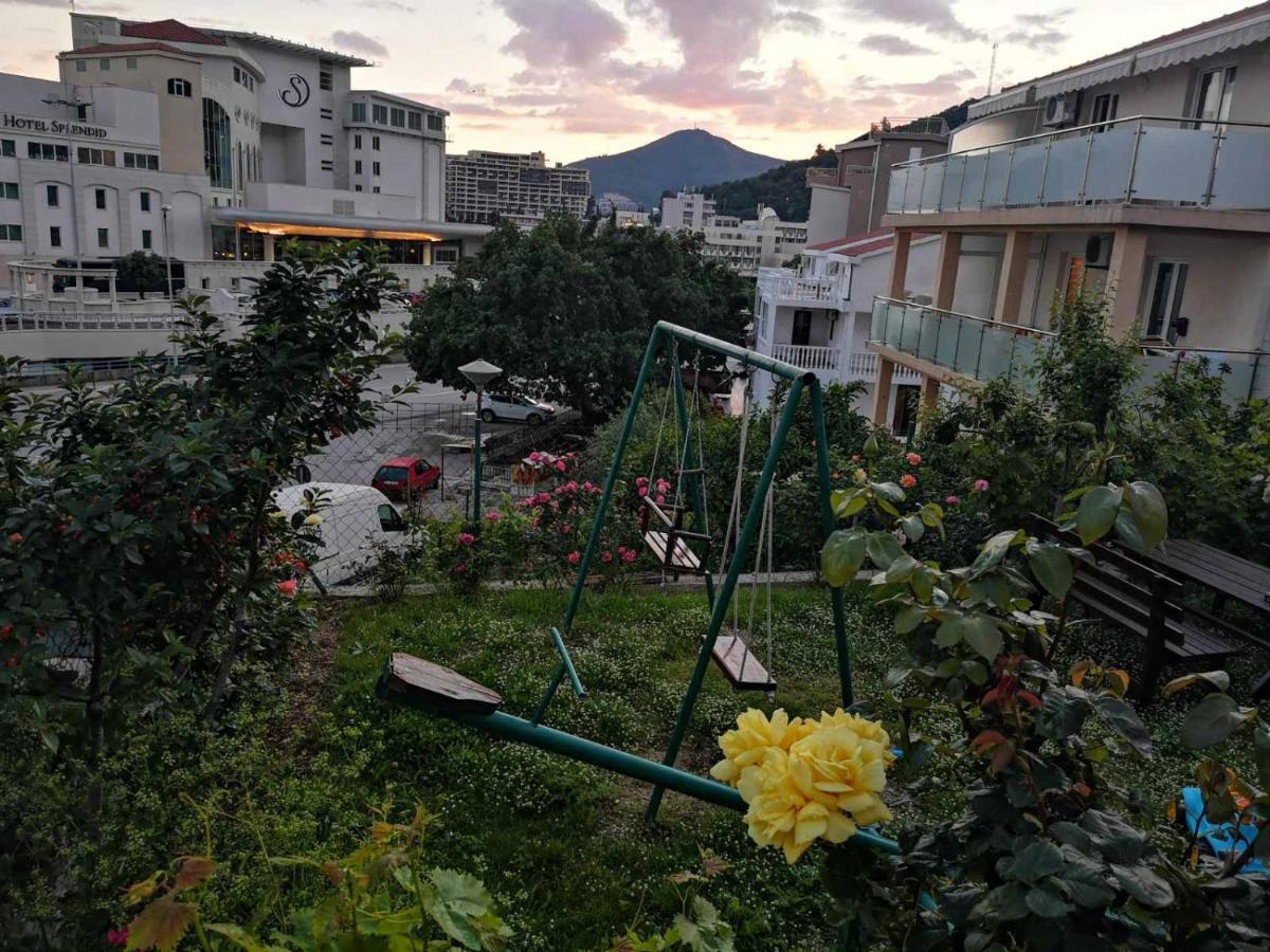 Apartmani Becici Zewnętrze zdjęcie